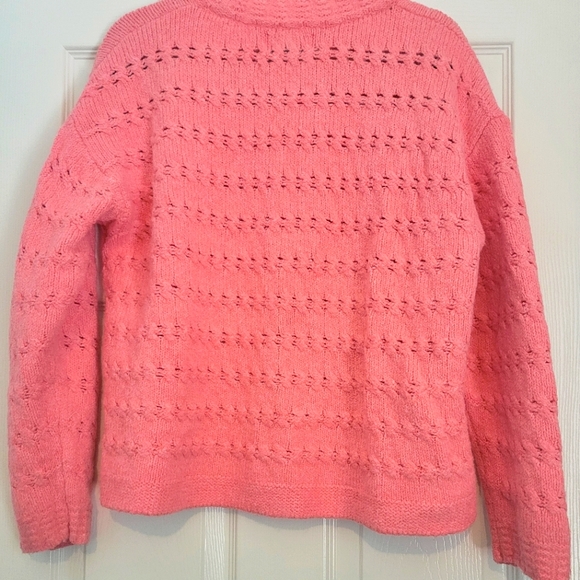 Old Navy coral sweater. Size Medium. Warm and soft. - Picture 3 of 5